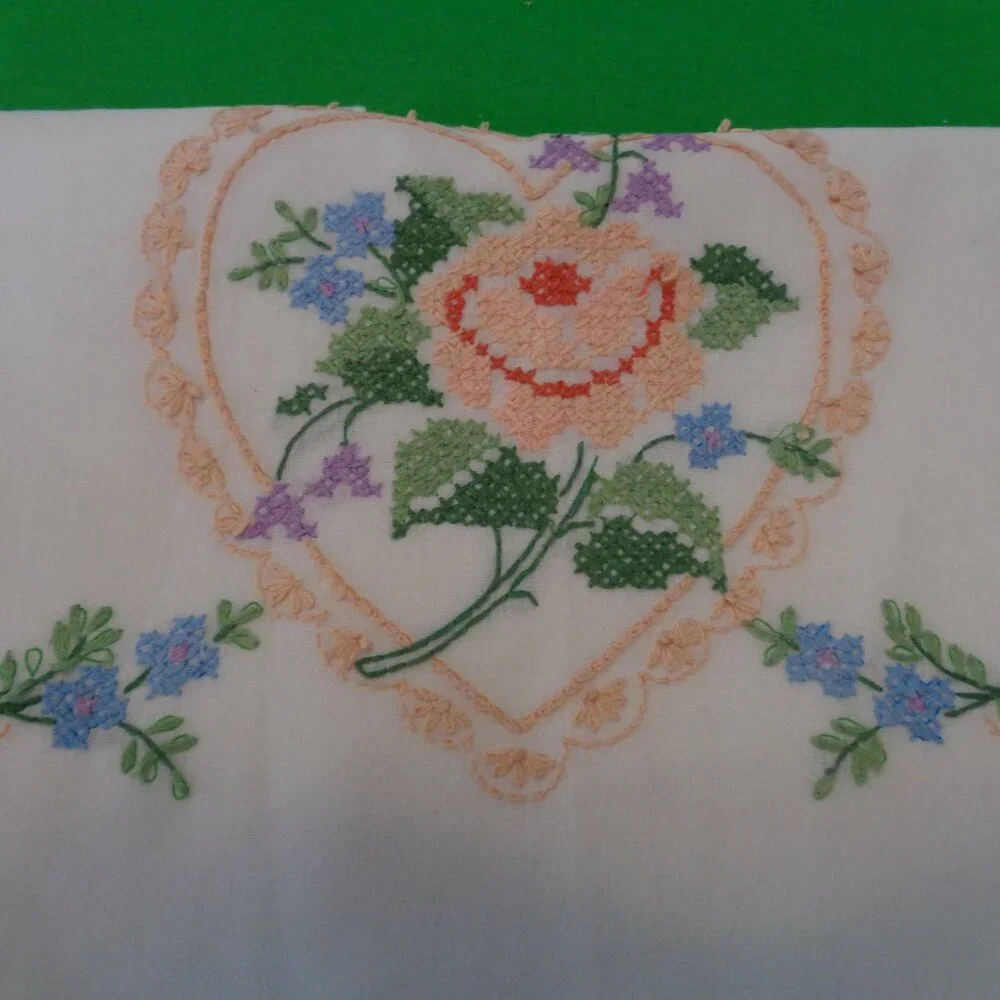 VINTAGE HAND EMBROIDERED Heart & Flowers Colors Pillow Case